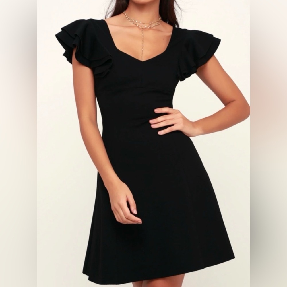 Nwt Elliatt Sicily Black Ruffled Skater Mini Dress Size Small